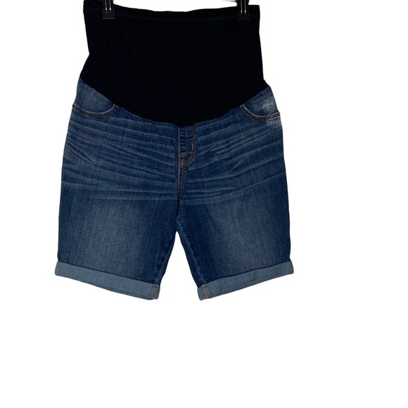 𝅺LIZ Lange Maternity for target Bermuda jean shorts. Size M - Picture 3 of 6